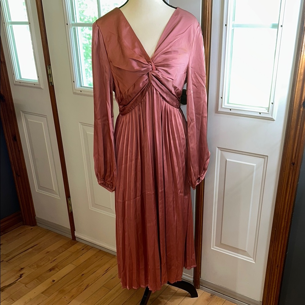 BNWT Petal & Pup Rose Long Sleeve Dress